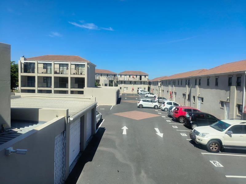 To Let 2 Bedroom Property for Rent in Parklands Western Cape